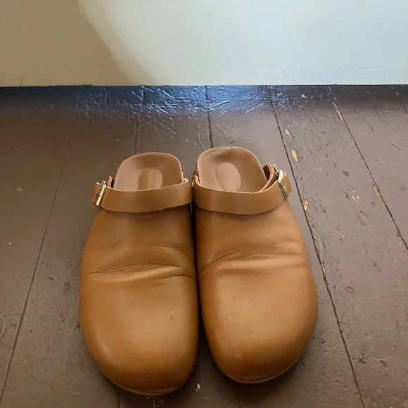 Beatrice Valenzuela Cajeta Clog - Picture 4 of 6